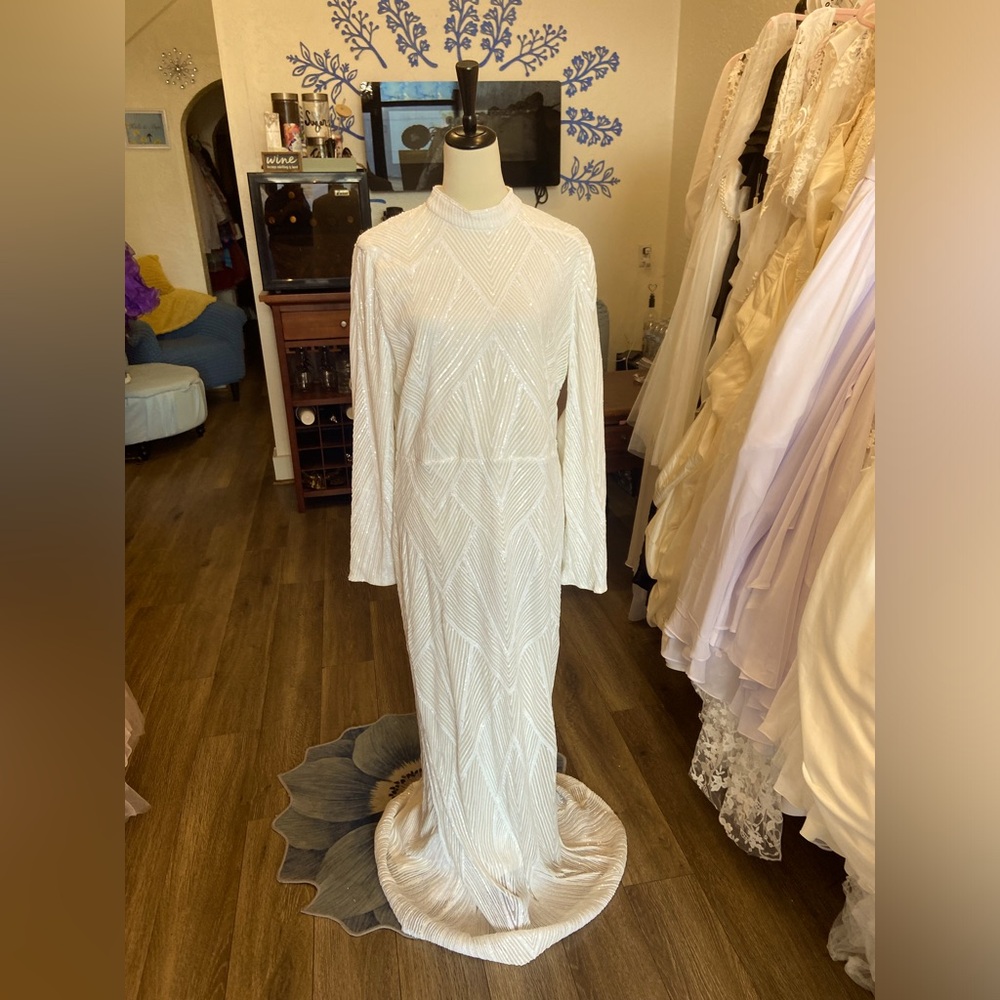 NWOT House of Chic Wedding Dress
